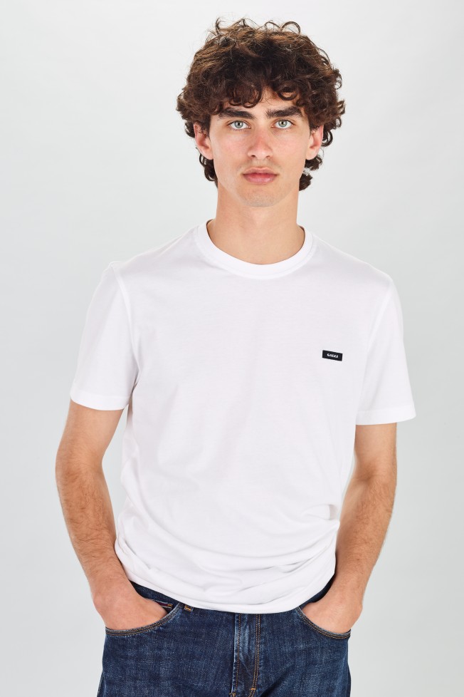 T-shirt manga curta 