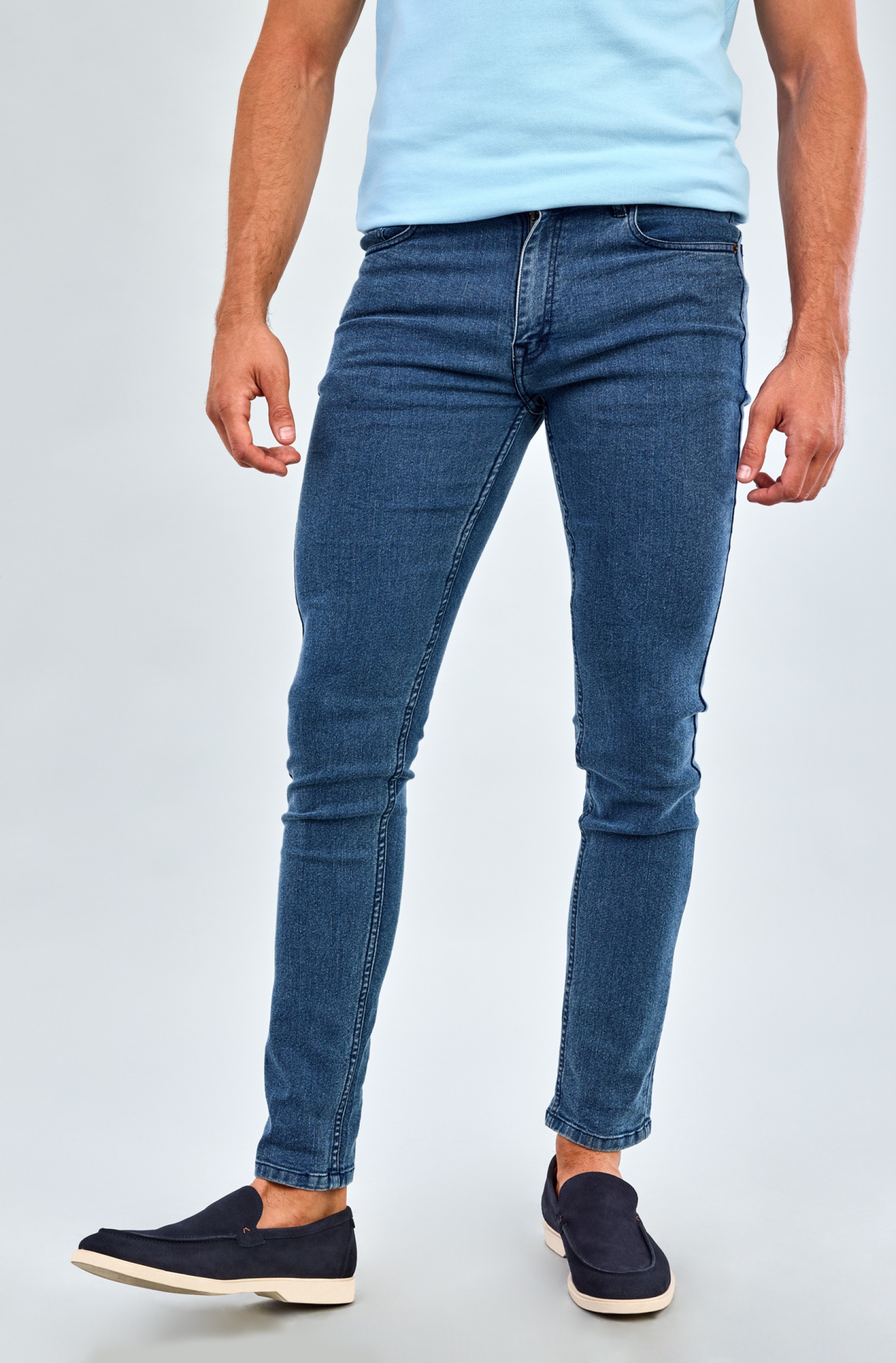 Pantalón vaquero slim fit 5 bolsillos