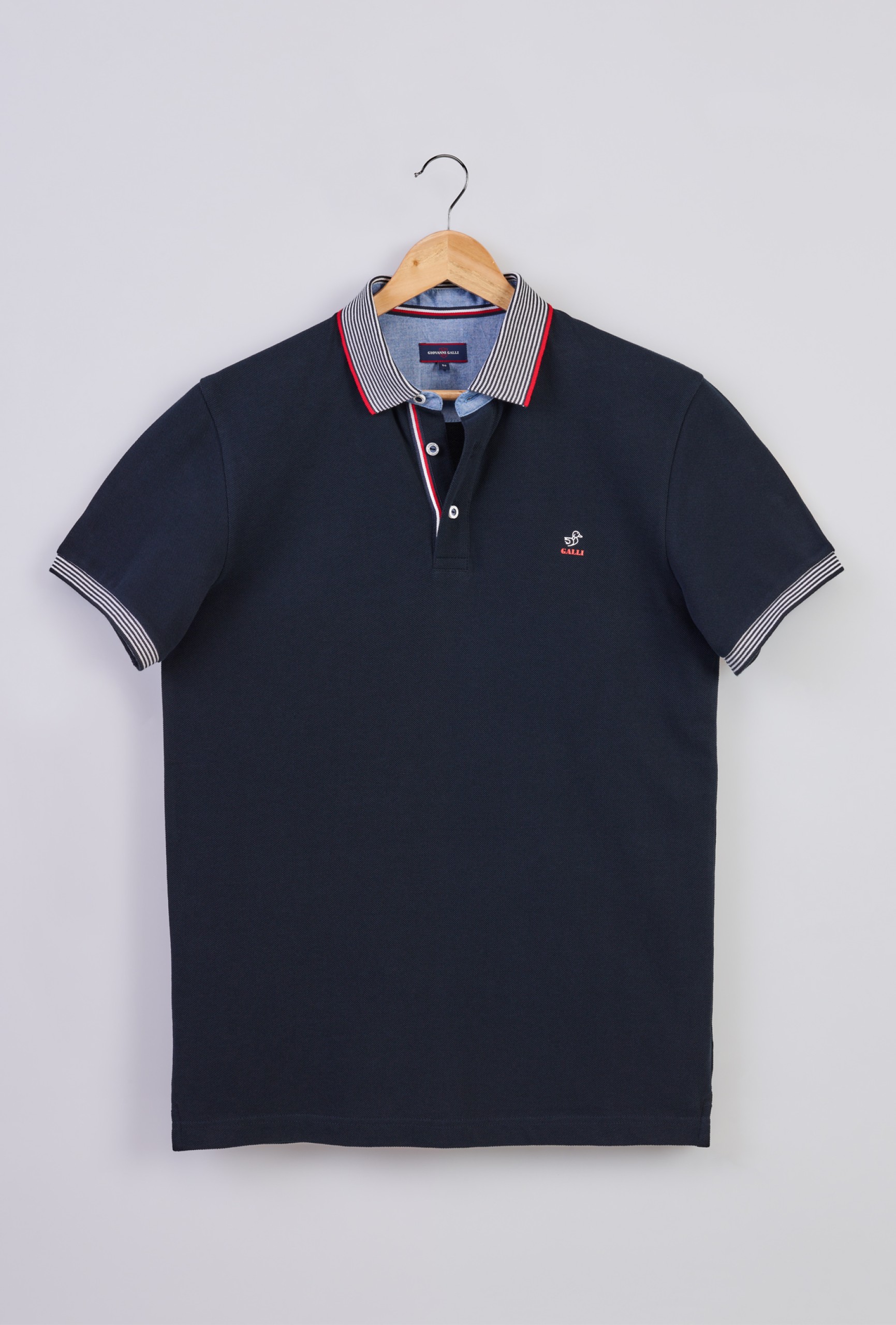 Polo de piqué con rayas