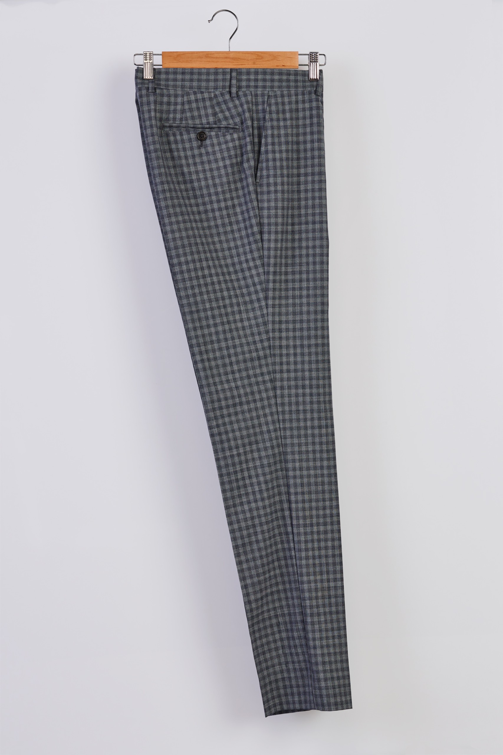 Pantalón slim fit clásico
