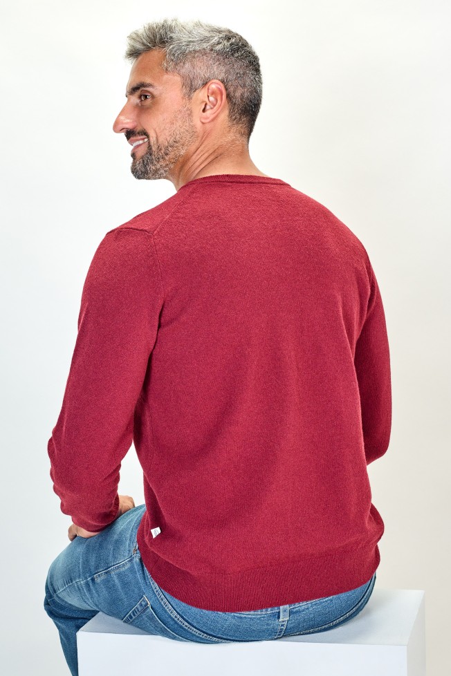 Pullover com decote em V