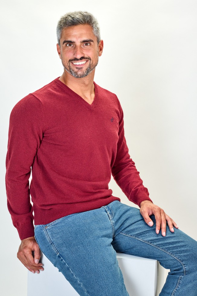 Pullover com decote em V