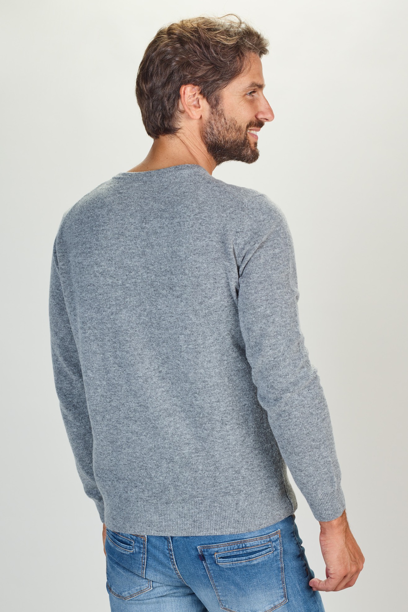 Pullover com decote em V