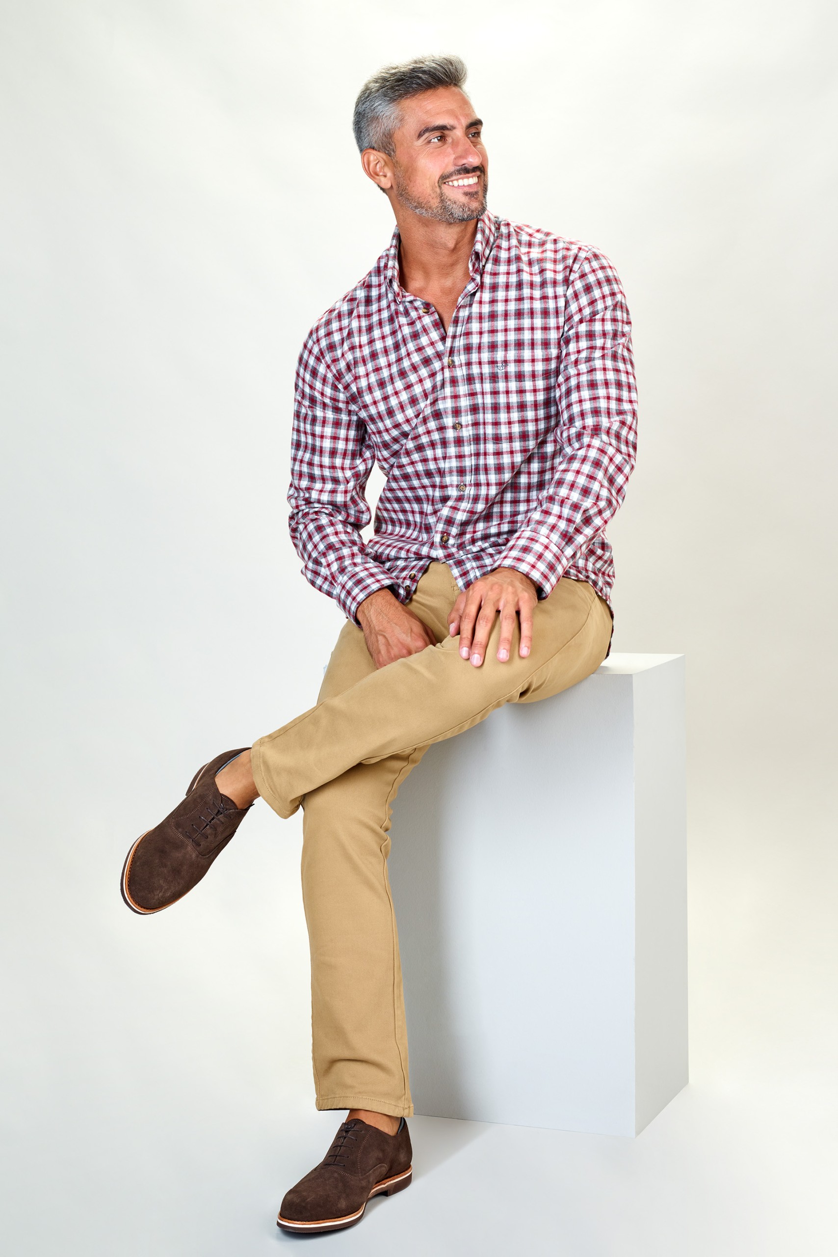 Camisa regular fit a cuadros