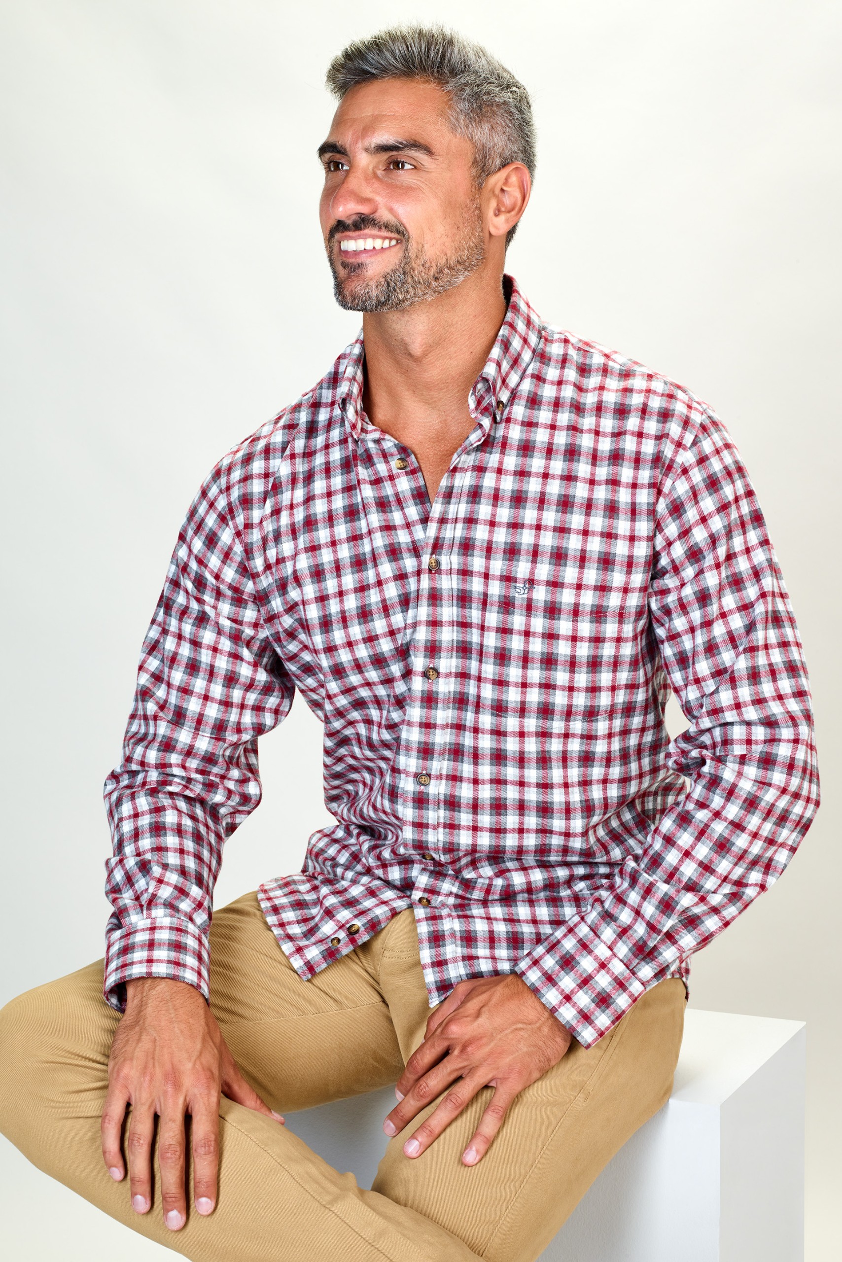 Camisa regular fit a cuadros