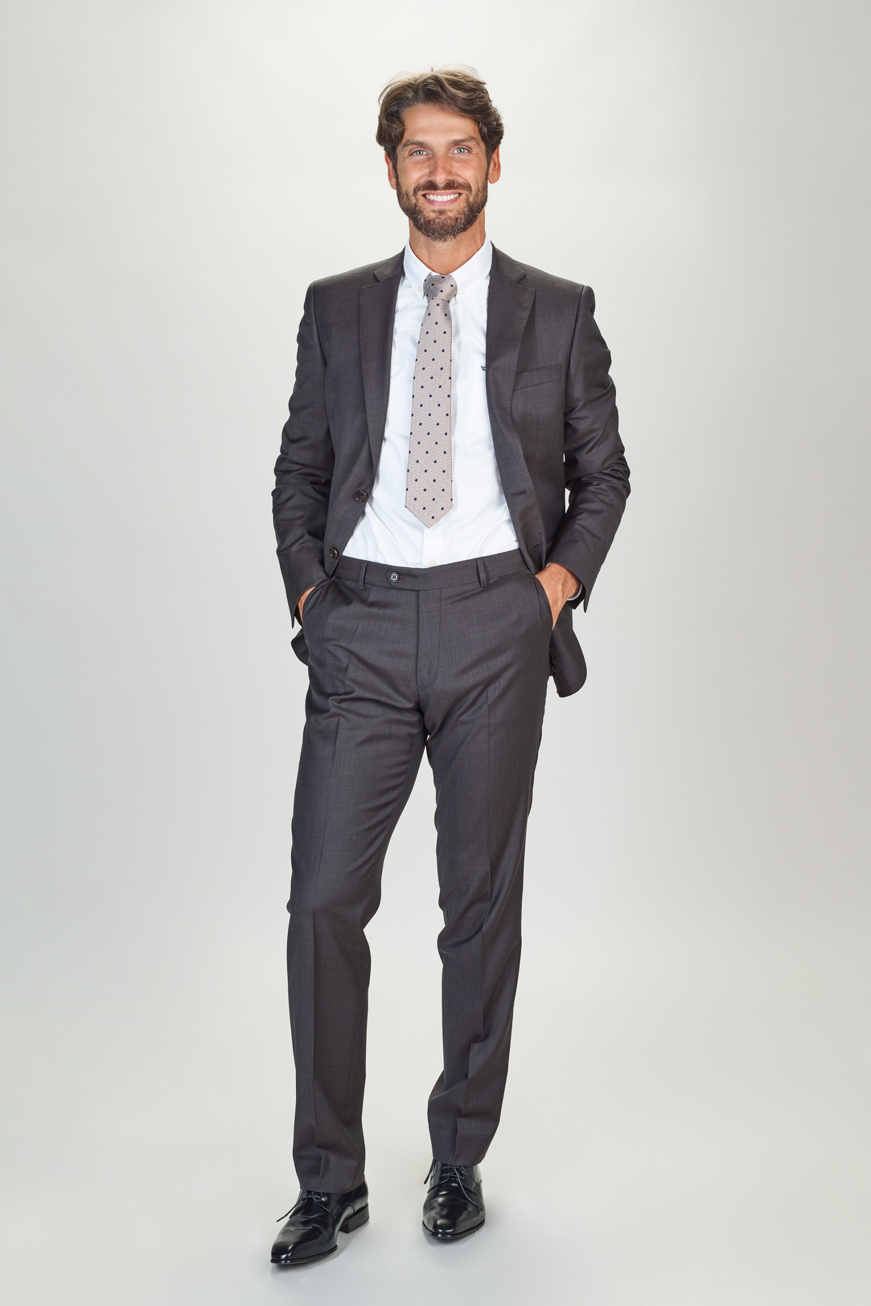 Traje clásico slim fit