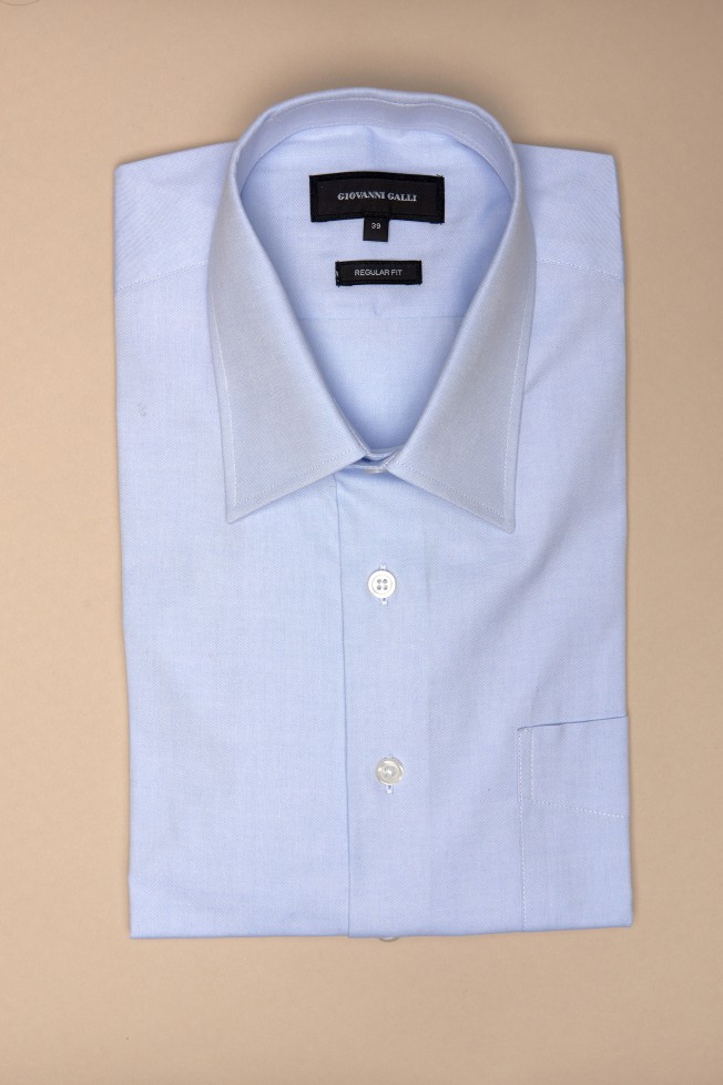 Camisa clásica regular fit Camisa clásica regular fit