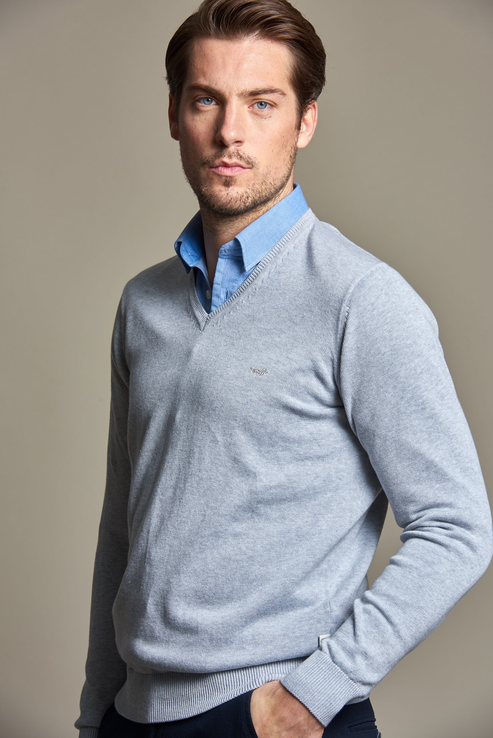 Jersey con cuello en V