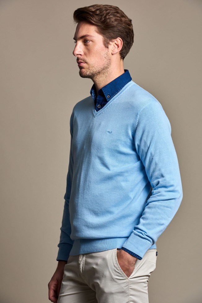 Pullover com decote em V Pullover com decote em V