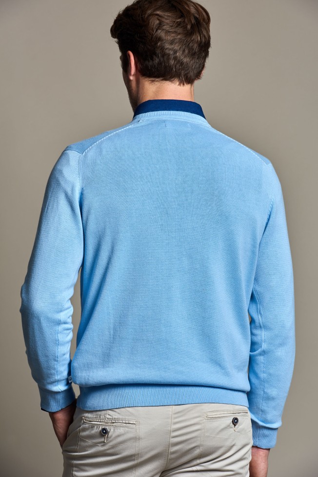 Pullover com decote em V Pullover com decote em V