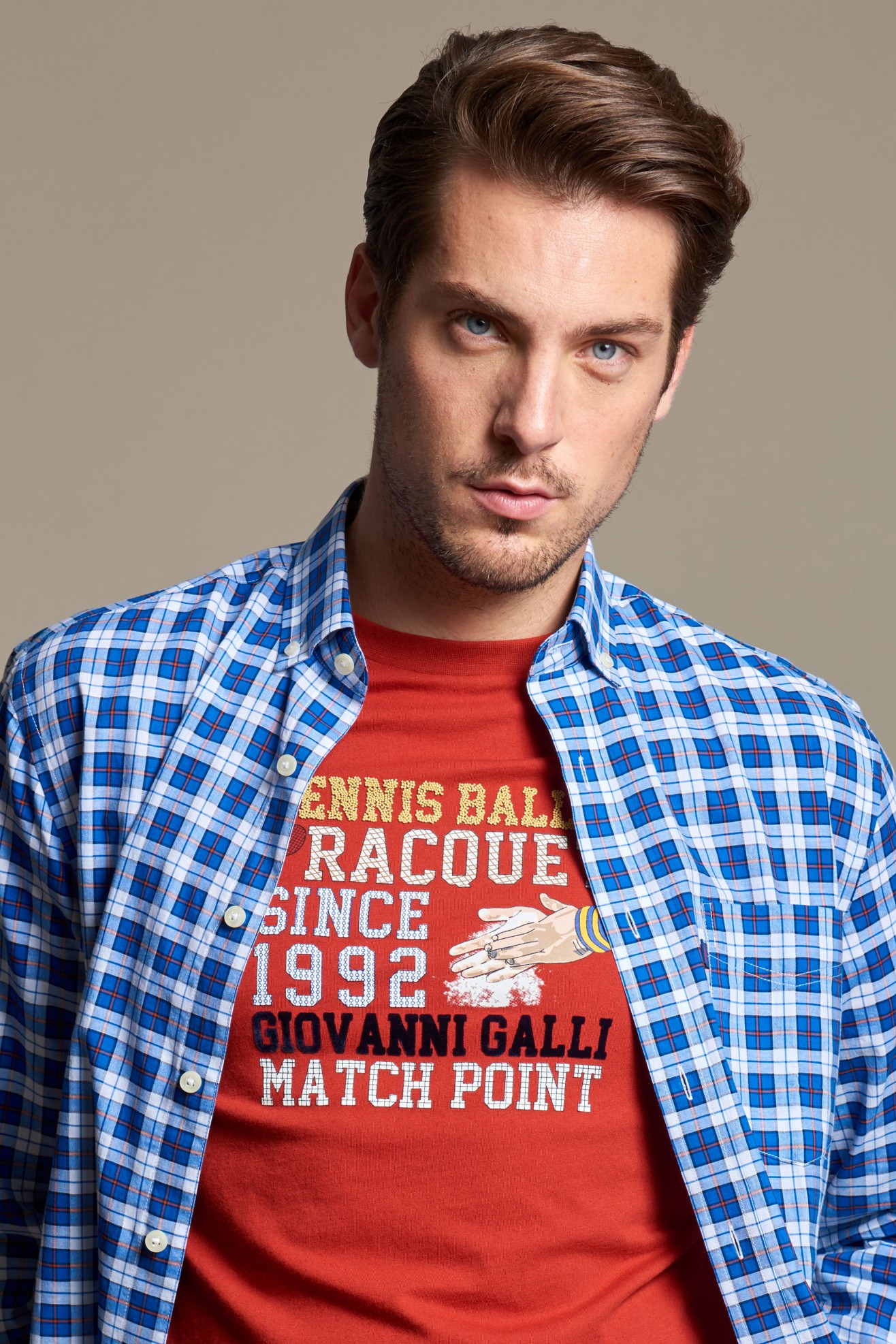 Camisa regular fit a cuadros 