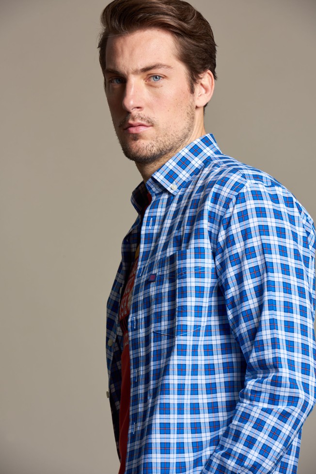 Camisa regular fit a cuadros 