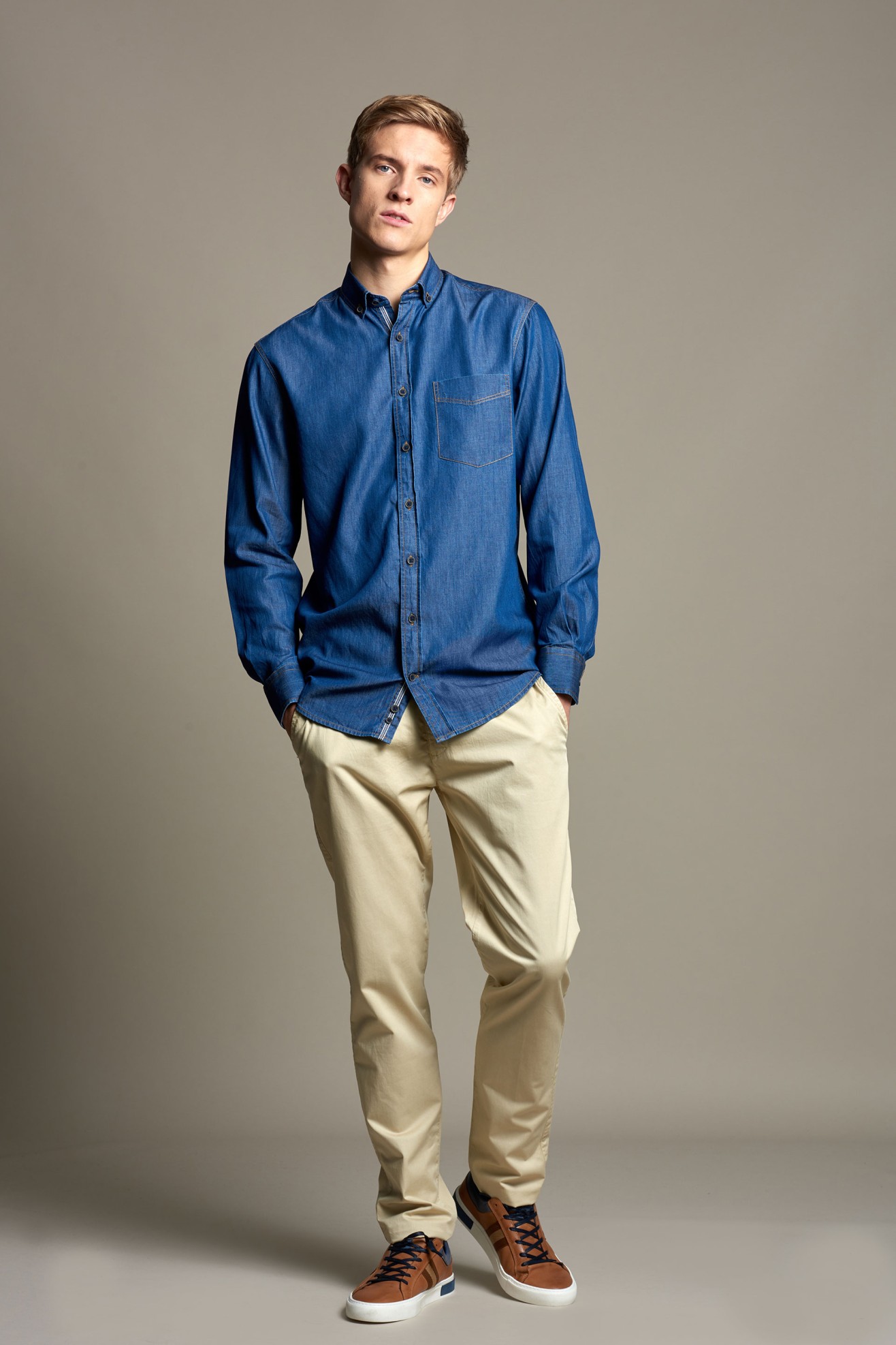 Pantalones chinos slim fit