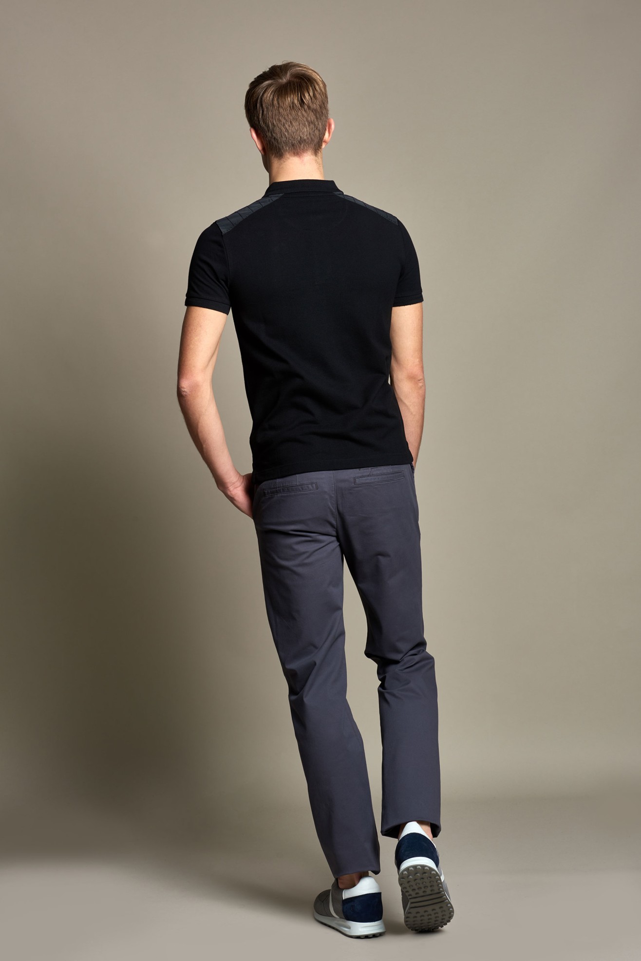Pantalones chinos regular fit 