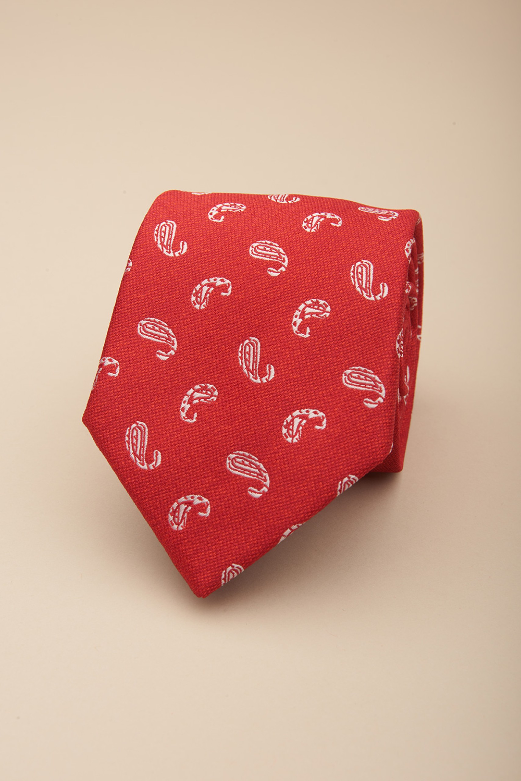 Corbata cornucopia con textura