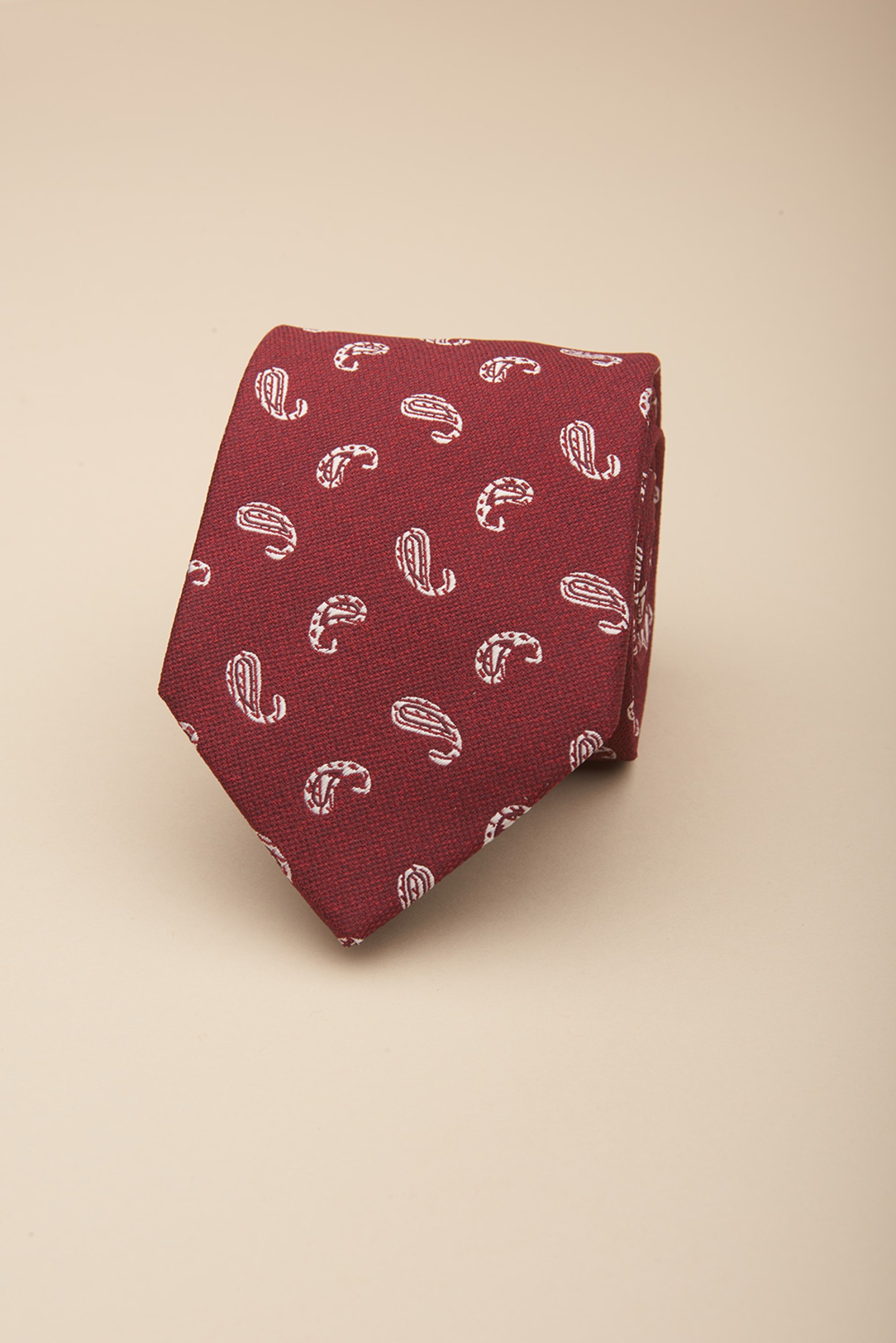 Corbata cornucopia con textura