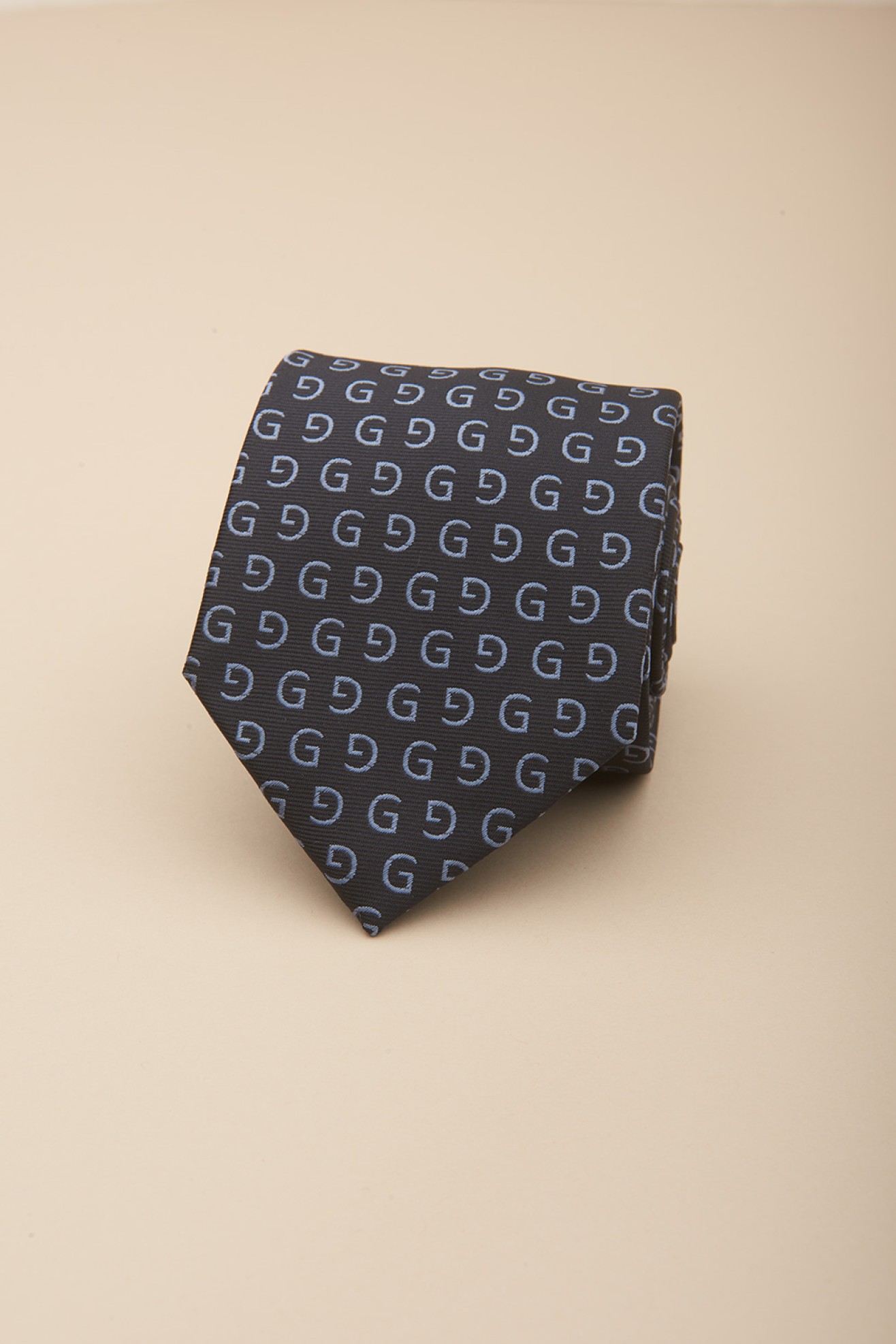 Gravata texturizada padro