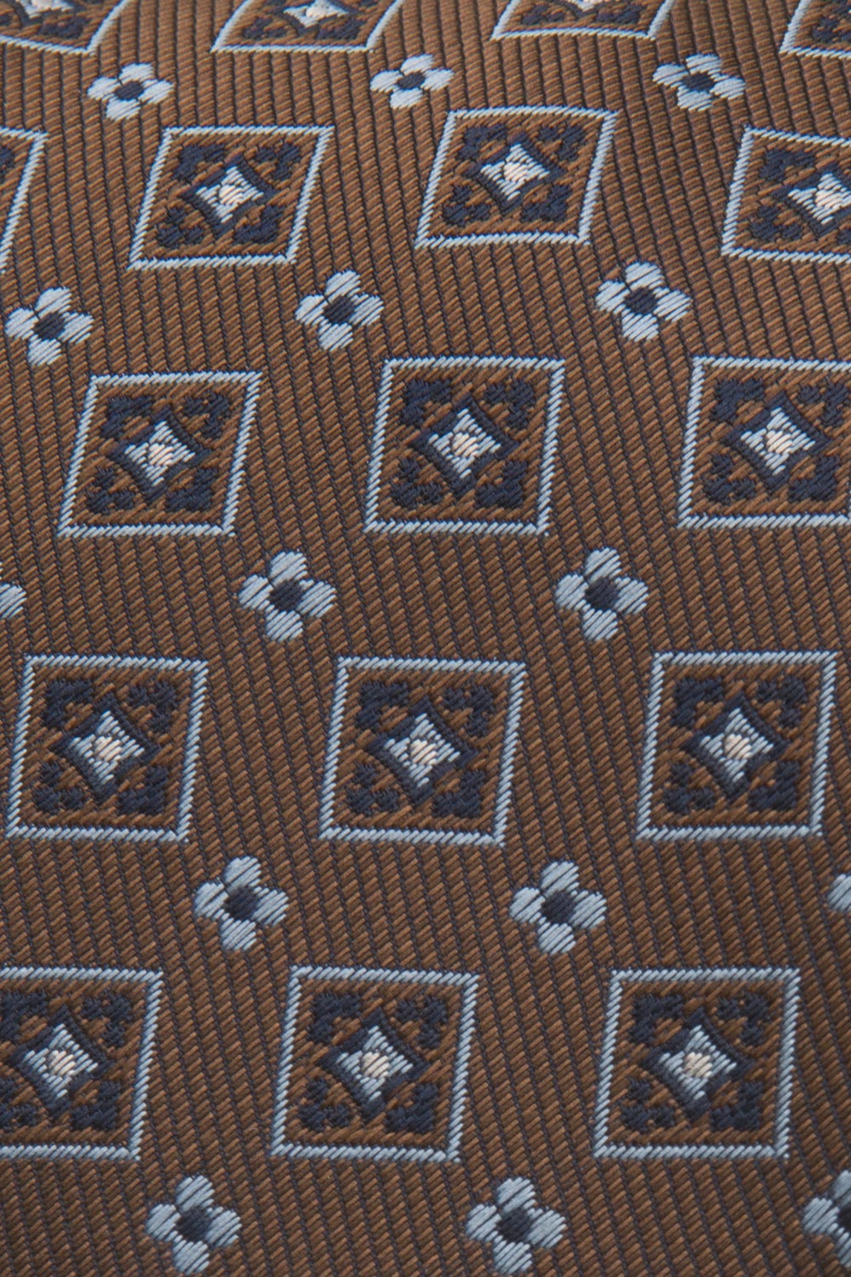 Corbata con estampado de flores