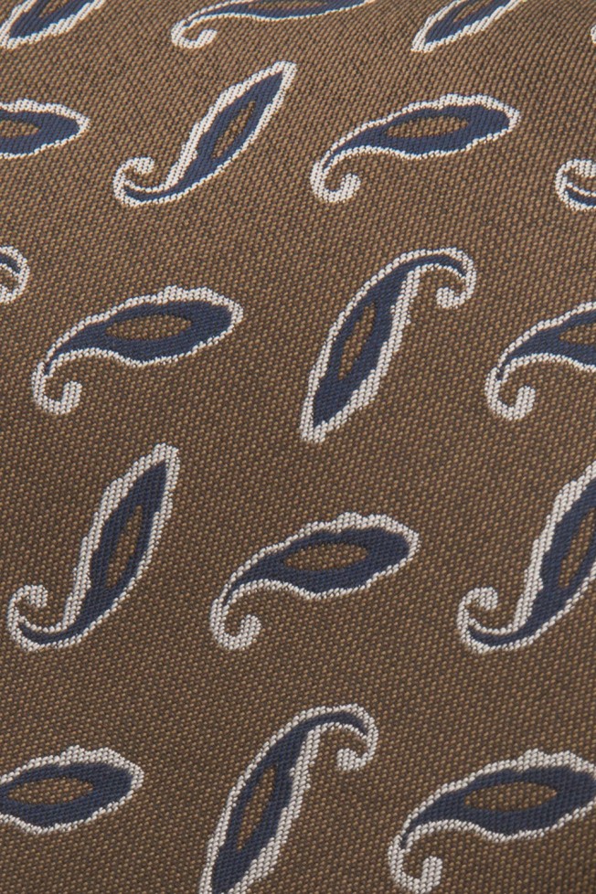 Corbata con estampado cornucopia  Corbata con estampado cornucopia