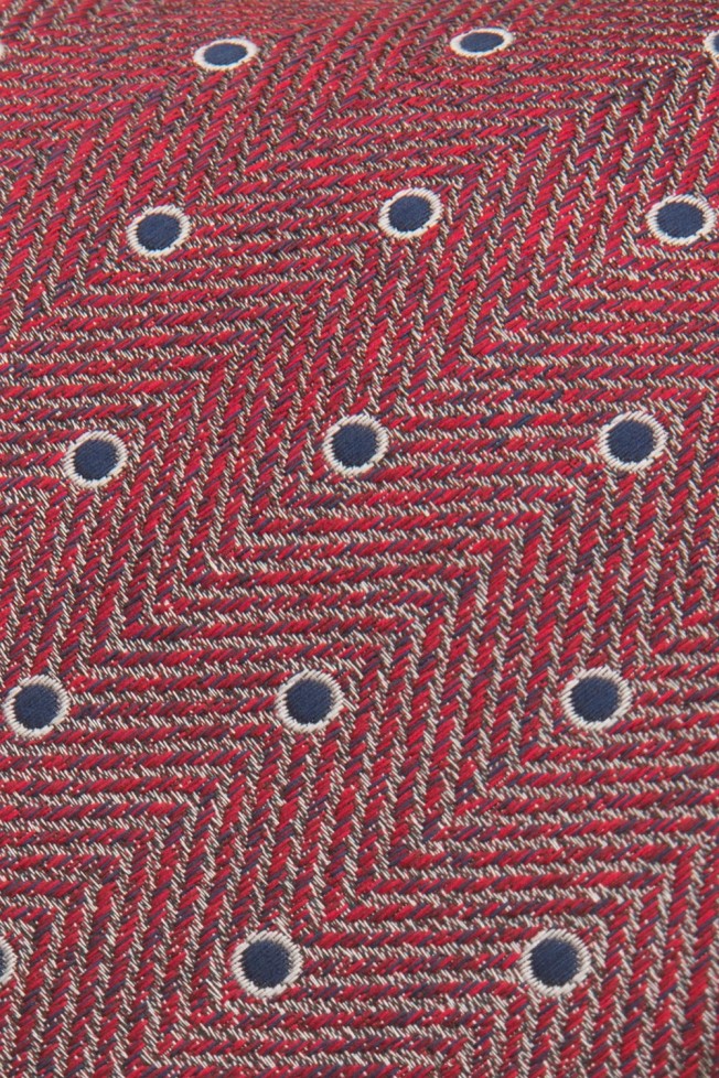 Corbata con textura de lunares