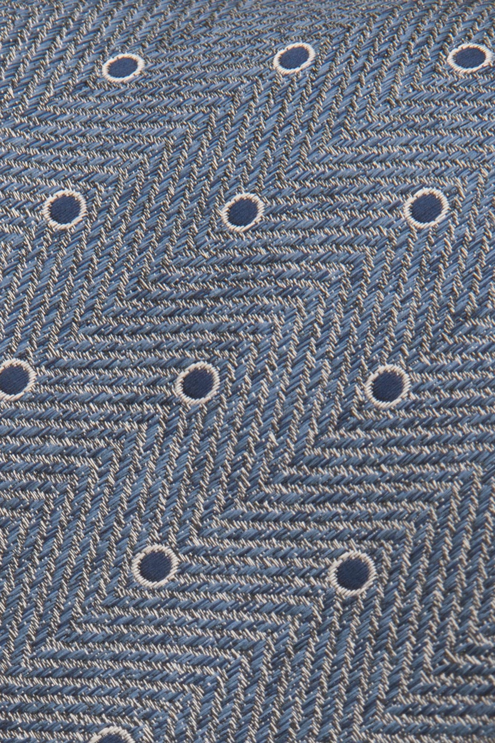 Corbata con textura de lunares