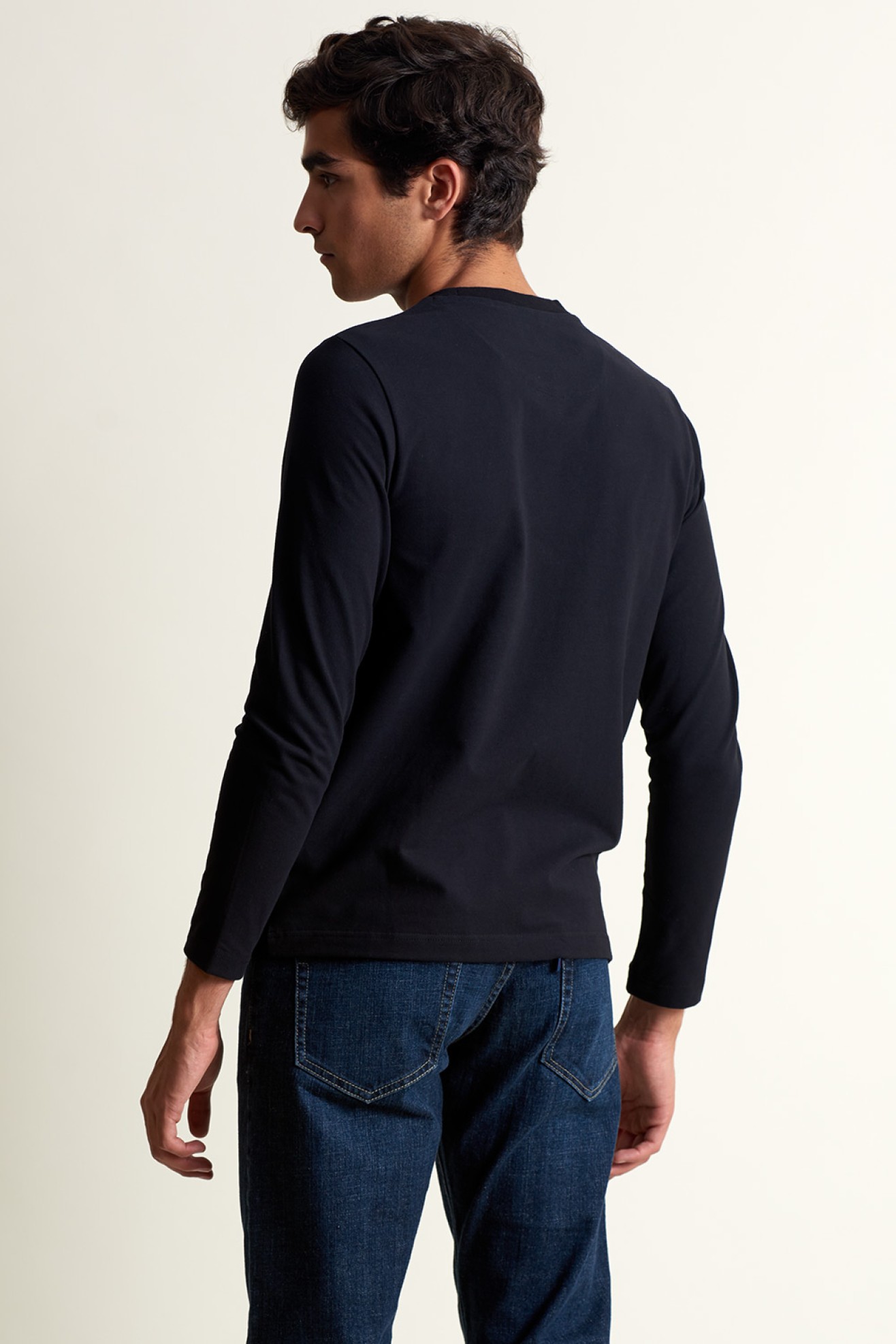 SWEAT SHIRT