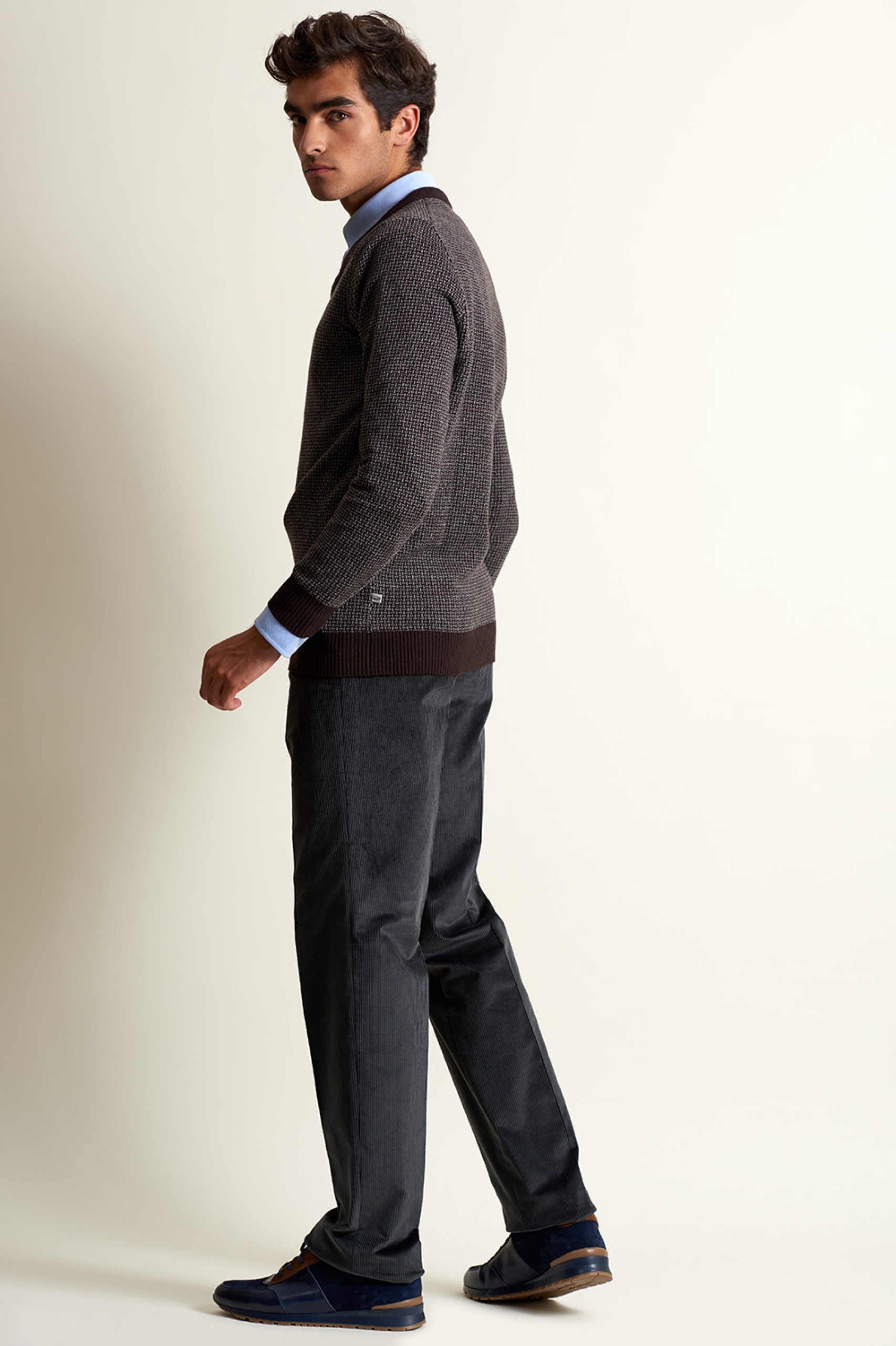 Jersey con cuello de pico