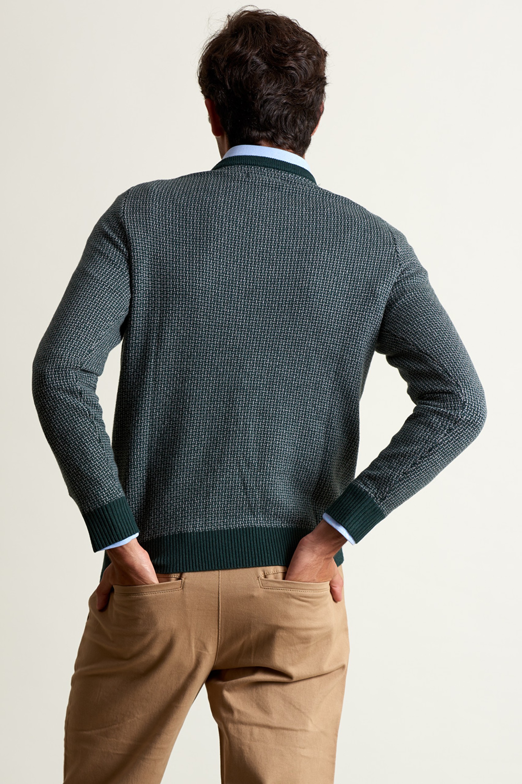 Jersey con cuello de pico