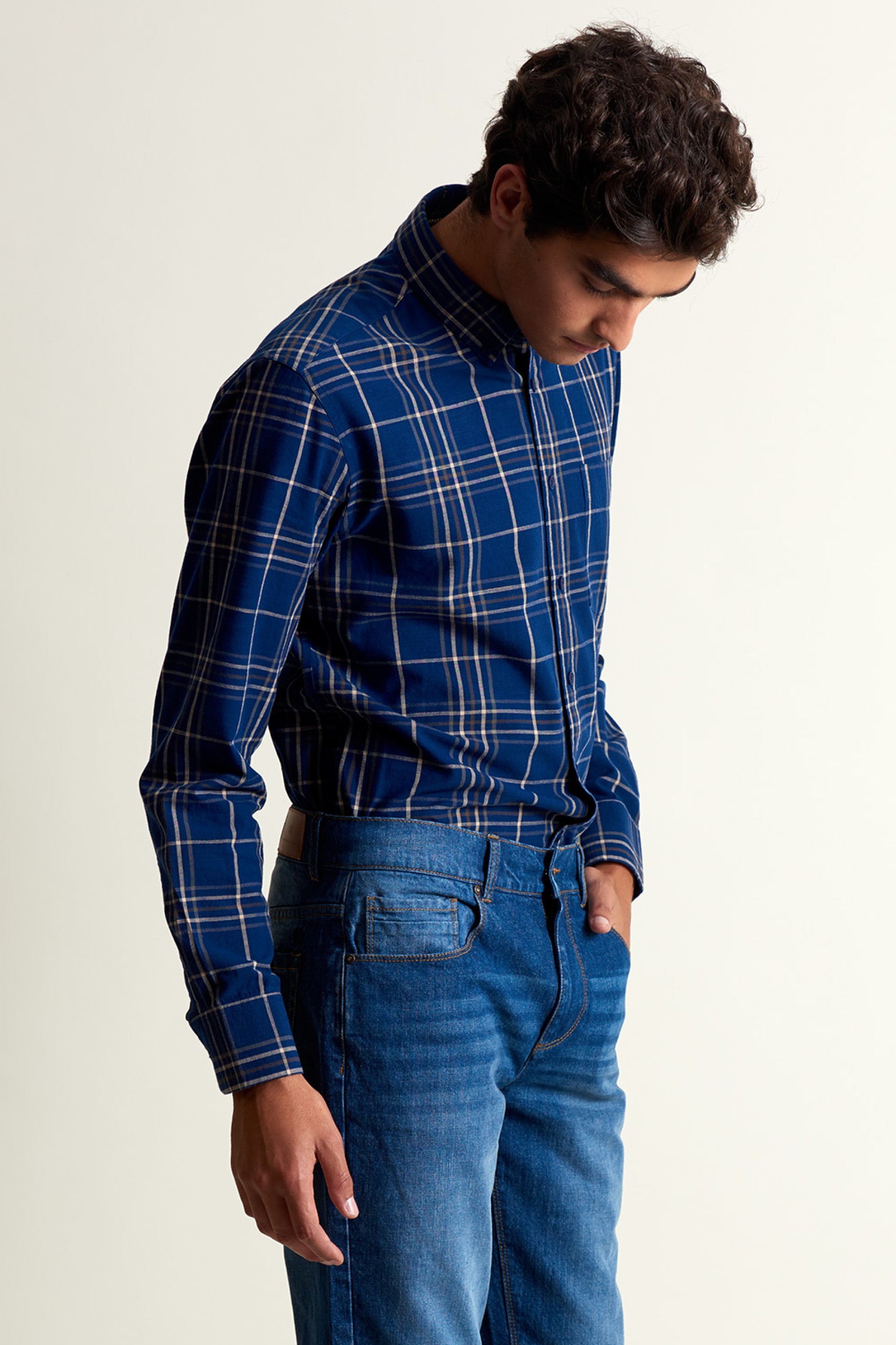 Camisa deportiva ajustada