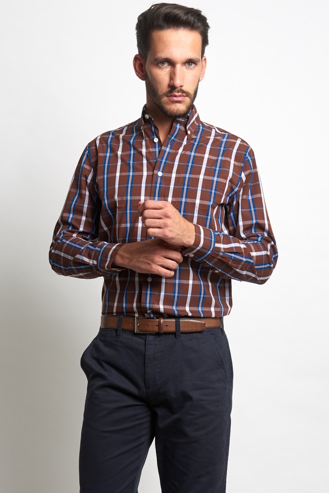 Camisa regular fit a cuadros