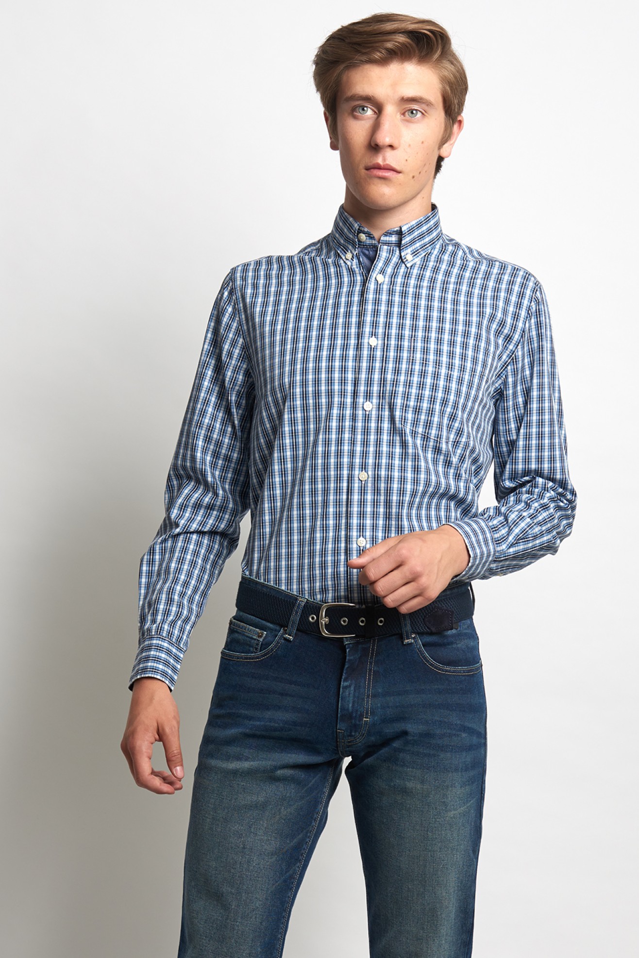 Camisa regular fit a cuadros