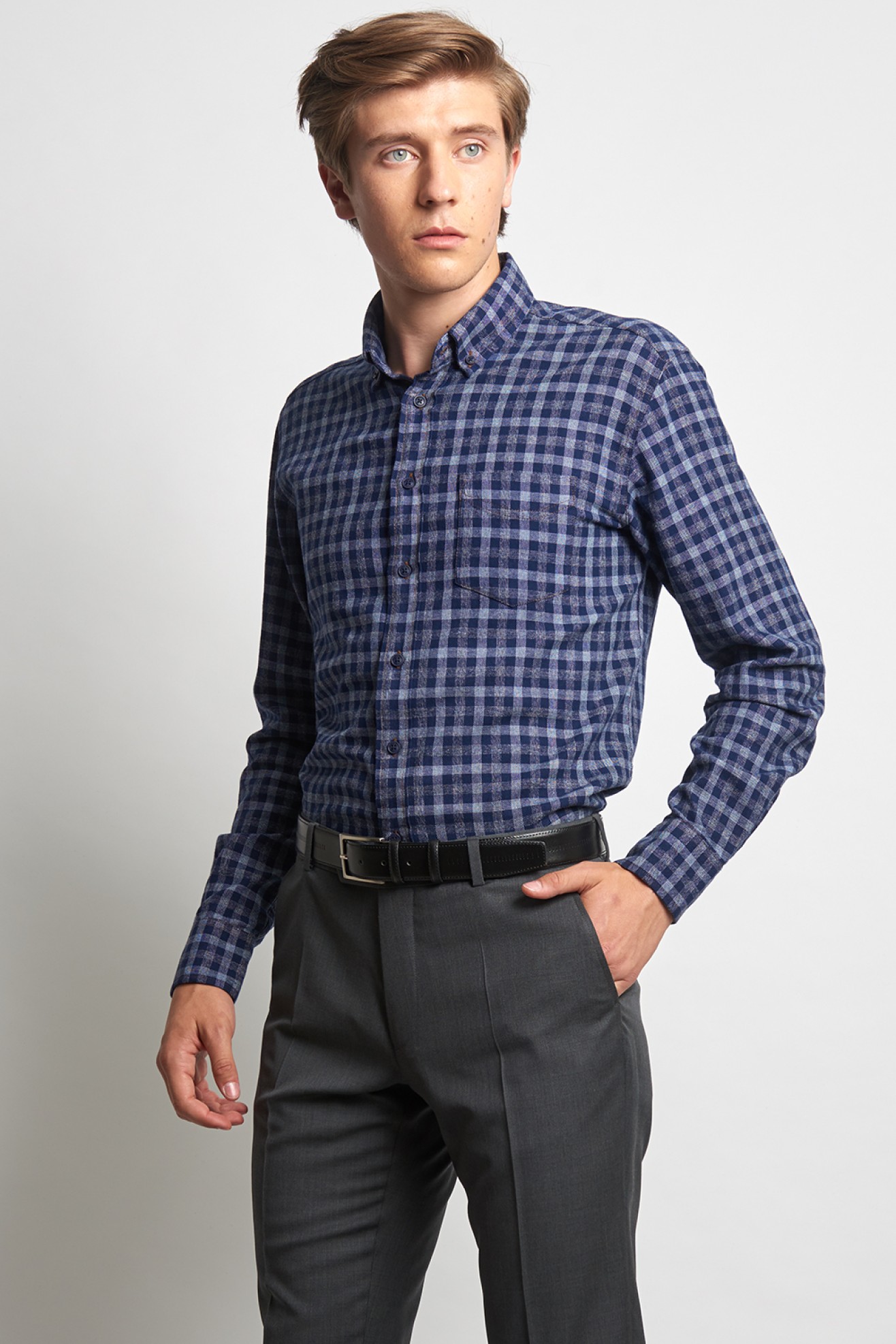 Camisa desportiva cintada