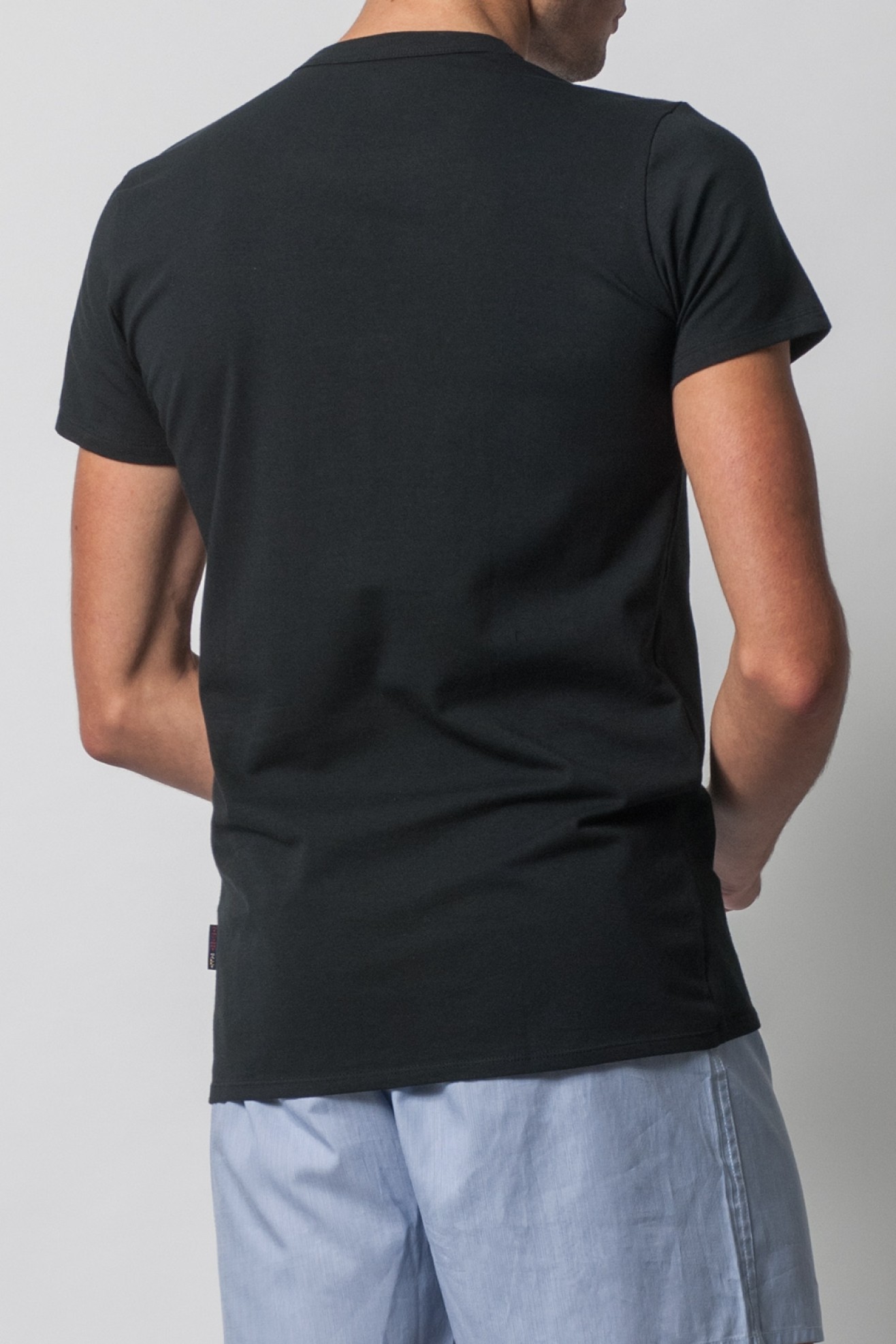 T-SHIRT INTERIOR