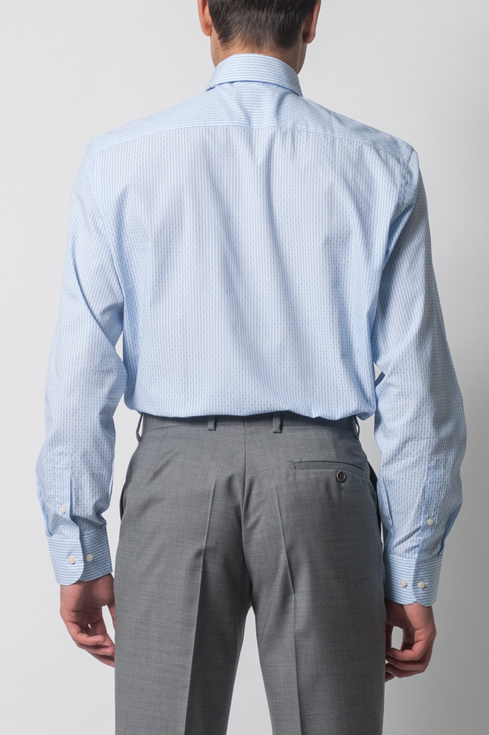 Camisa clásica ajustada