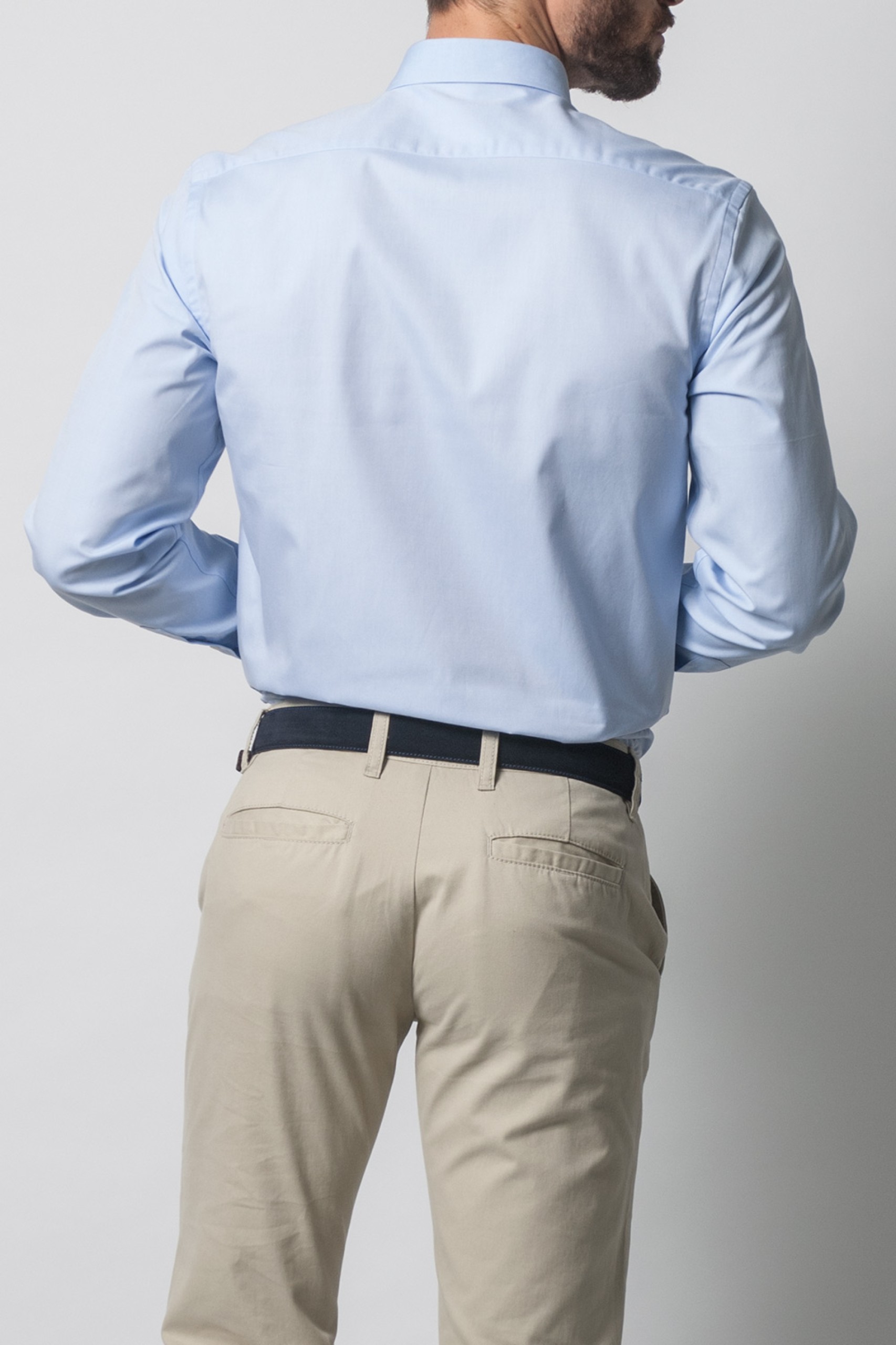 Camisa clásica ajustada