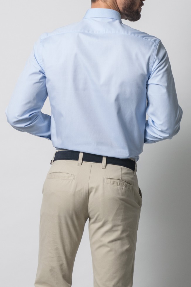 Camisa clásica ajustada Camisa clásica ajustada