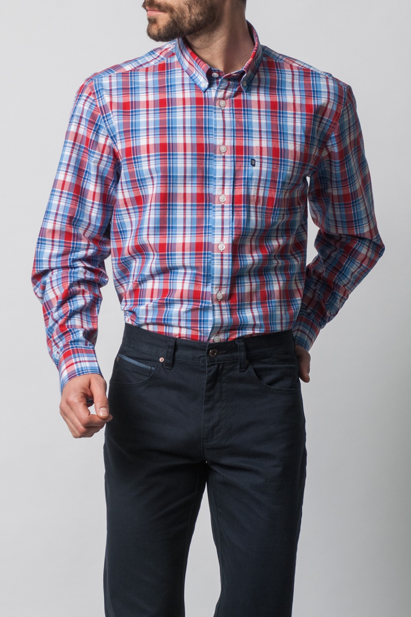 Camisa desportiva cintada