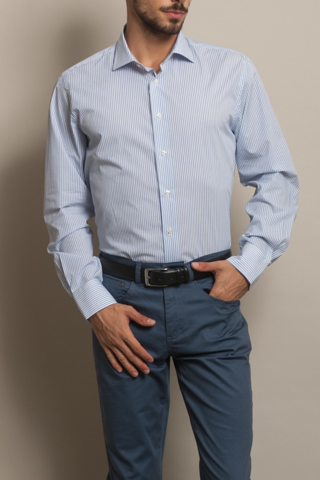 Camisa clsica ajustada 