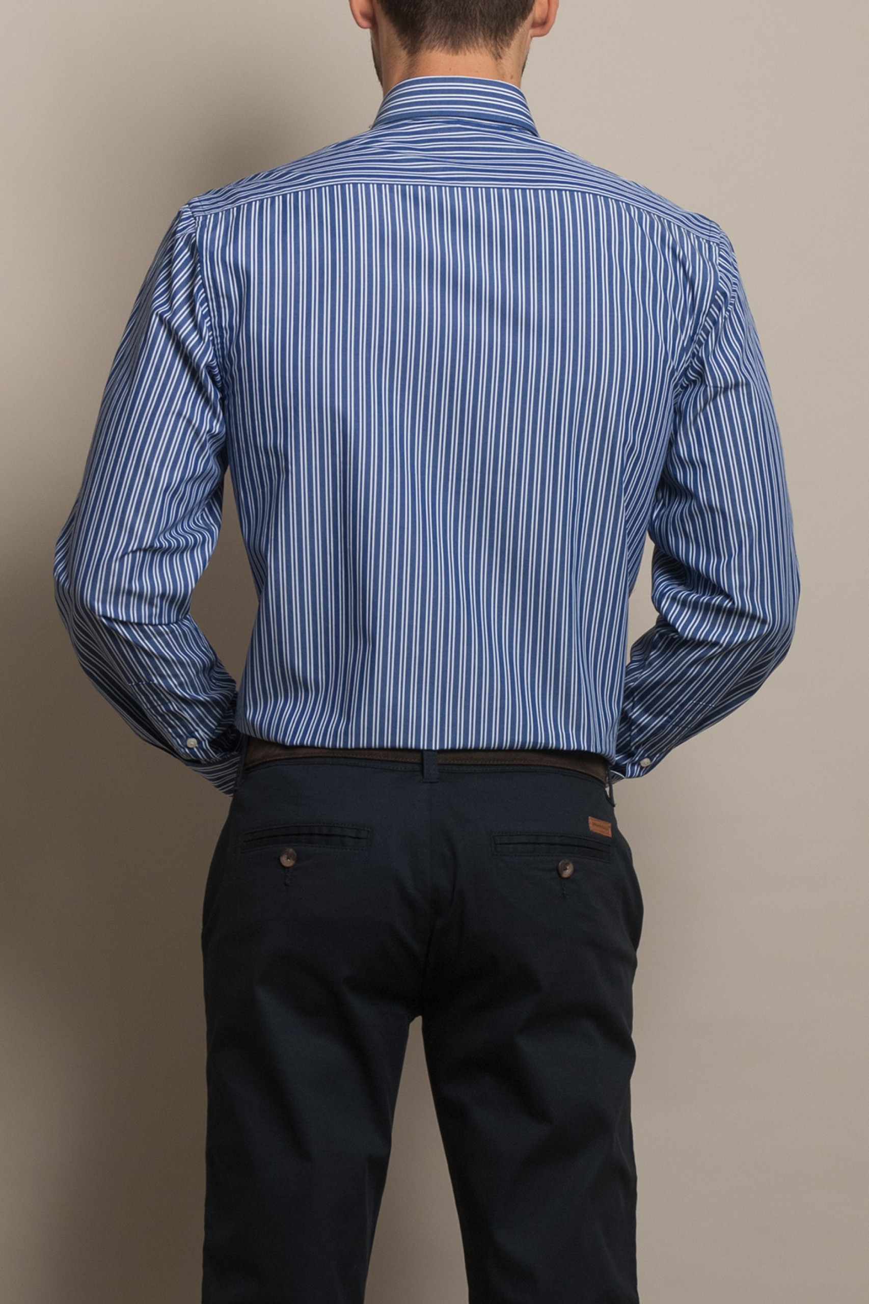 Camisa casual ajustada