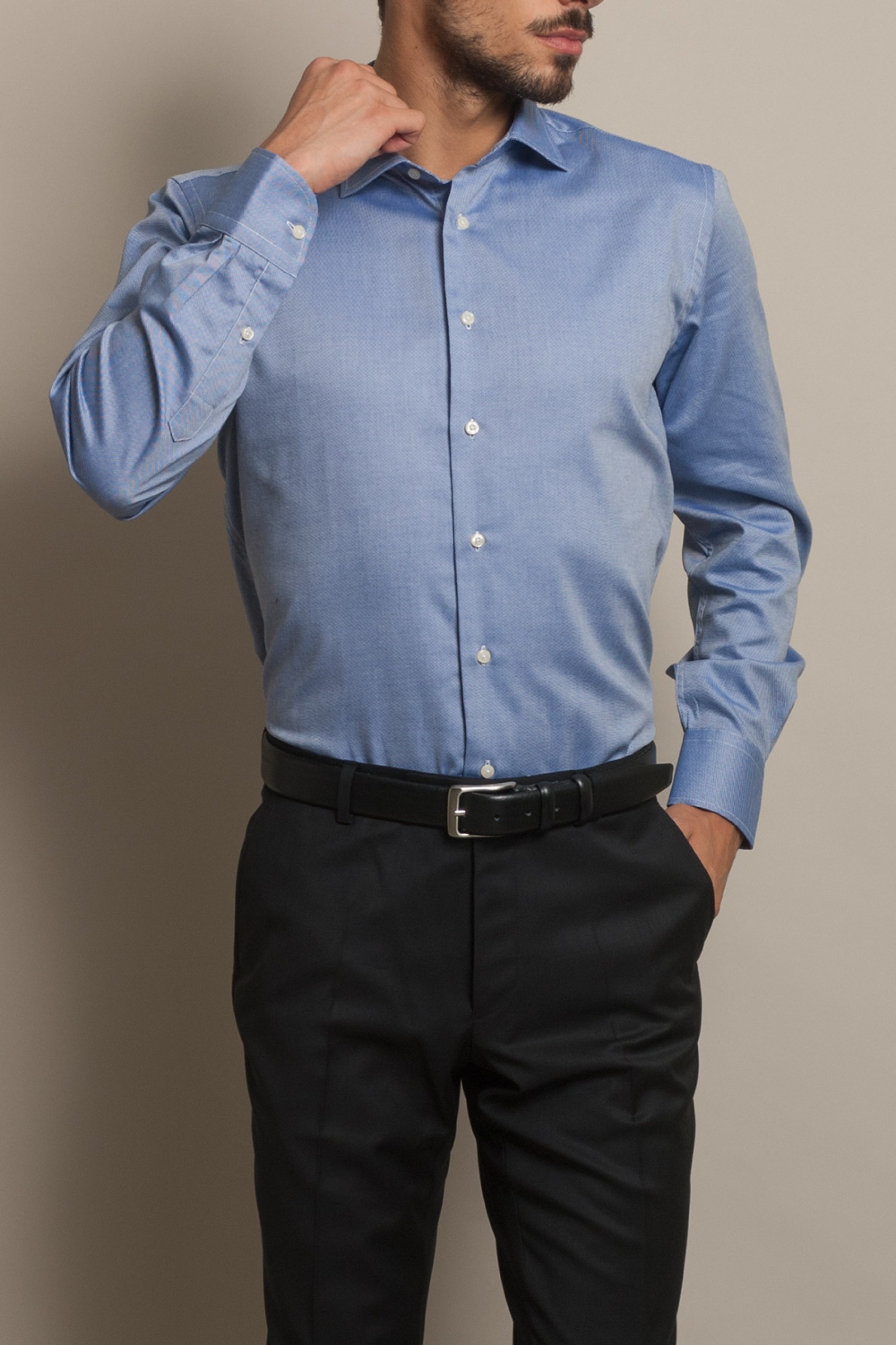 Camisa clásica ajustada