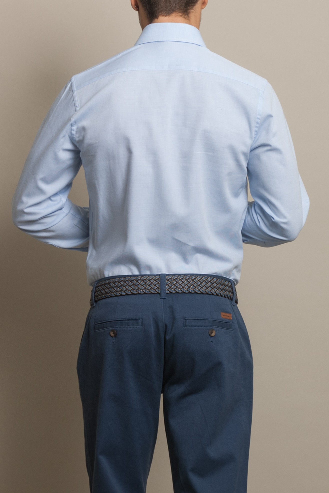 Camisa clássica cintada