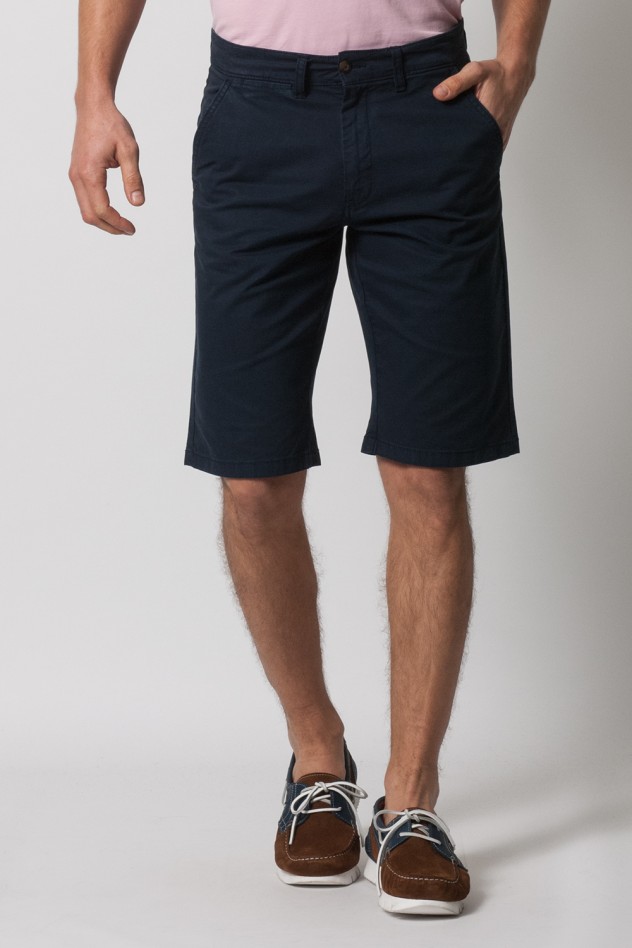 Bermuda Shorts with Taping Pockets