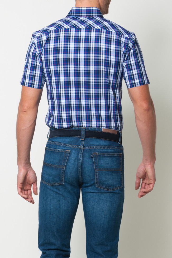 Camisa desportiva cintada