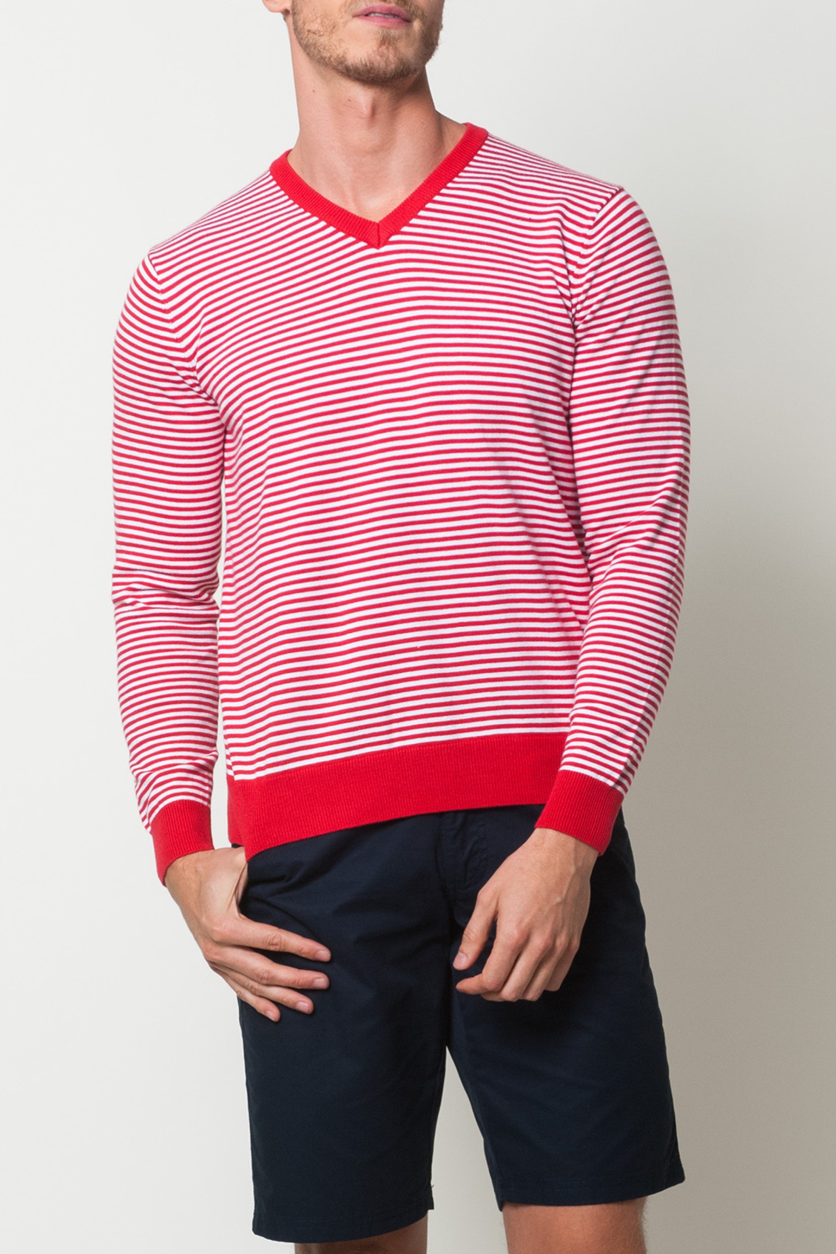 Jersey 100% algodón con cuello en V