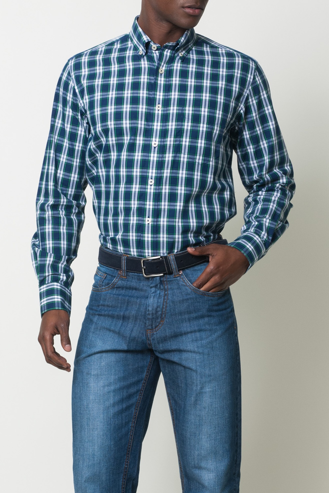Camisa desportiva cintada