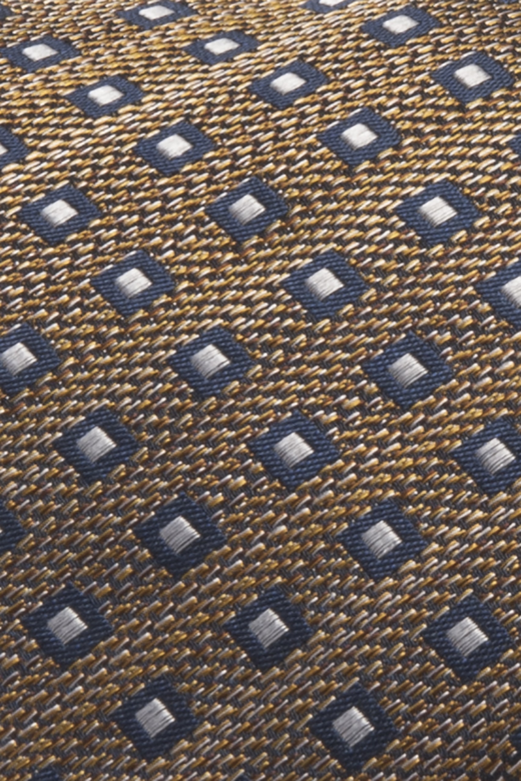 Corbata de seda con motivo de cuadros