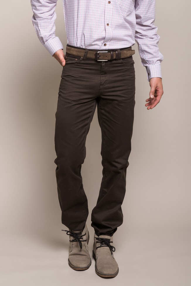 Pantalón de sarga con 5 bolsillos Pantalón de sarga con 5 bolsillos