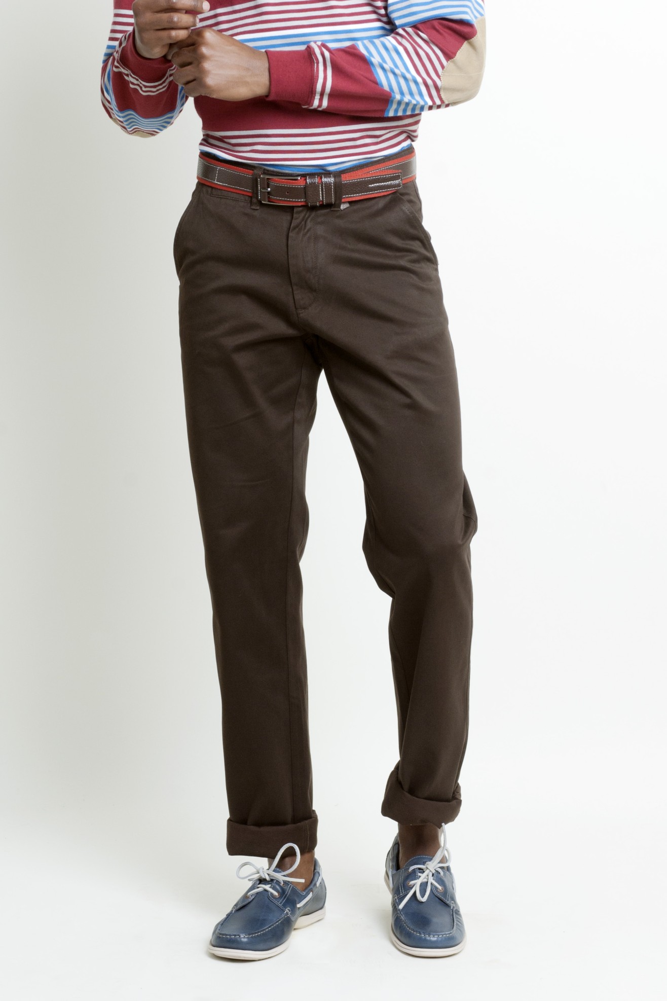 Chinos de corte regular