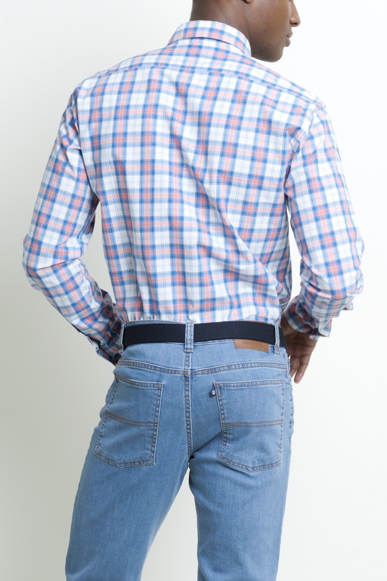 Camisa desportiva cintada