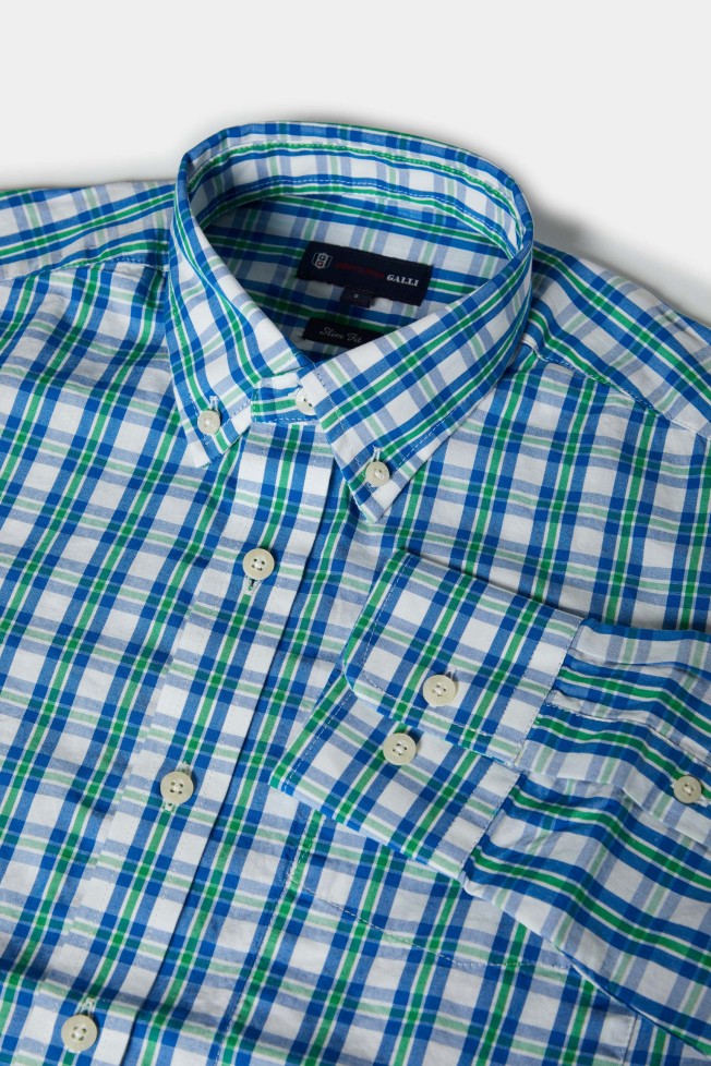 Camisa desportiva cintada